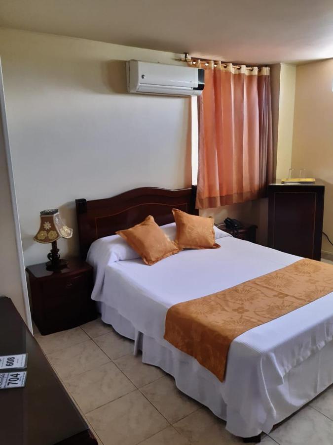 Hotel Khalifa Неива Екстериор снимка
