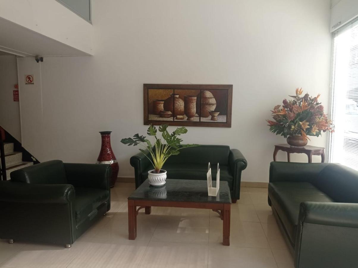 Hotel Khalifa Неива Екстериор снимка