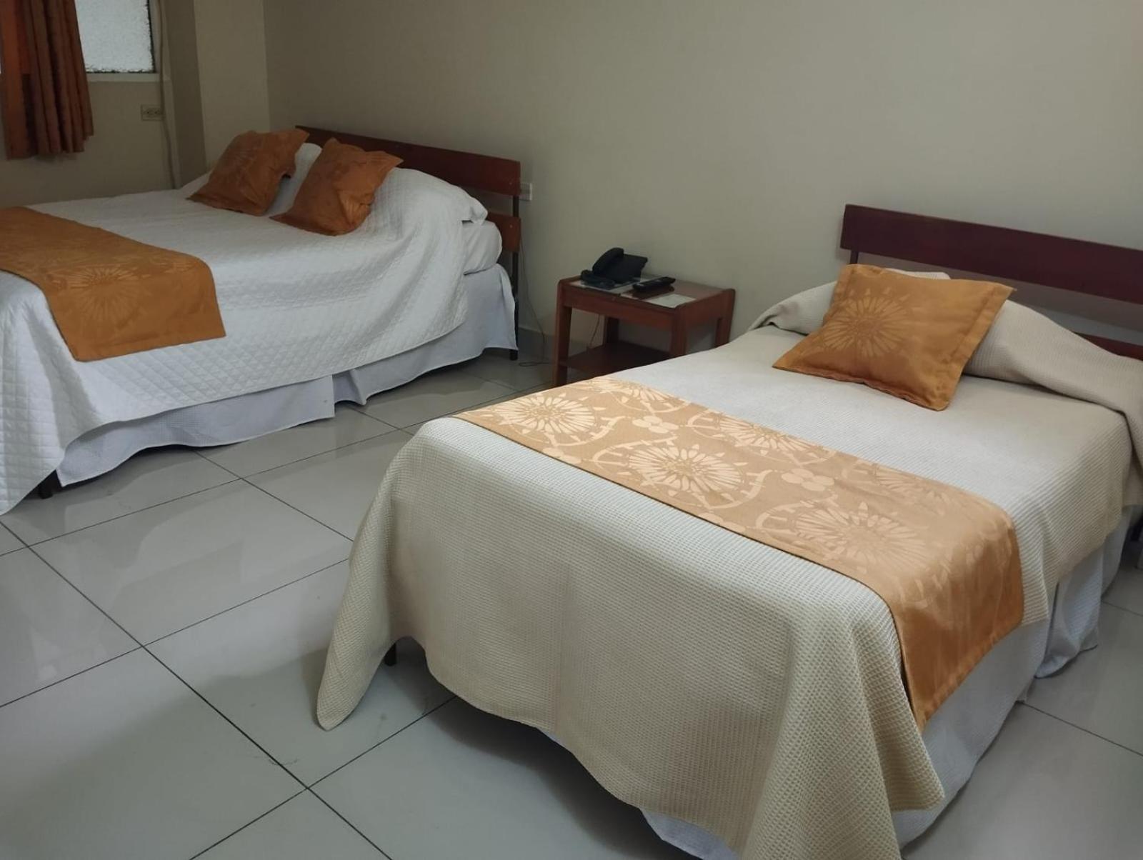 Hotel Khalifa Неива Екстериор снимка